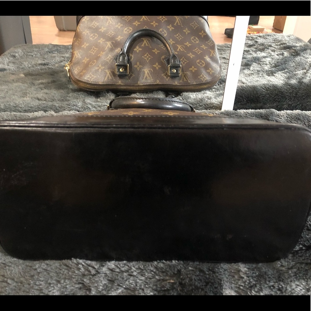 Louis Vuitton Alma bag - Picture 4 of 8